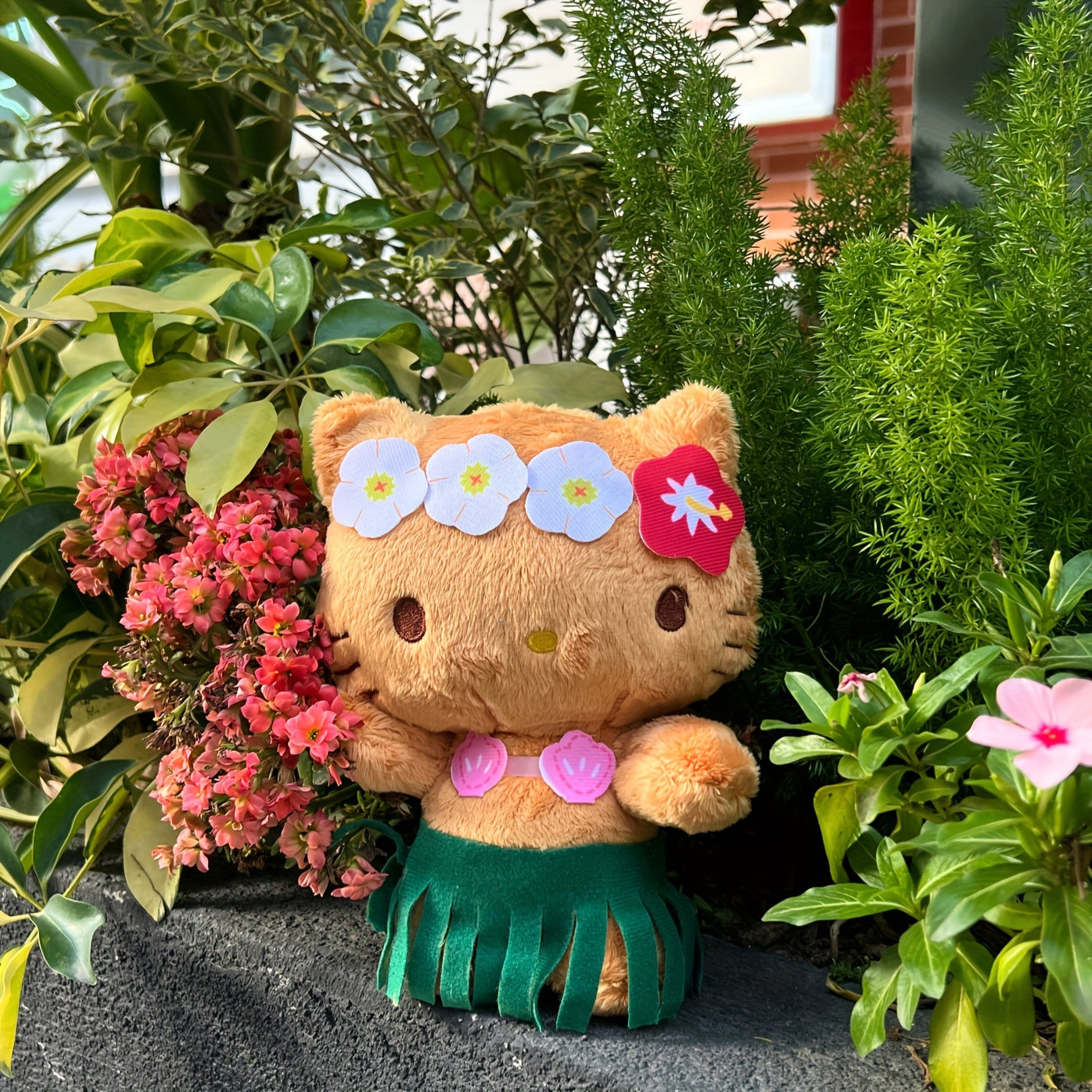Hello Kitty Hawaiian Plush Toy: Summer Beach Edition!